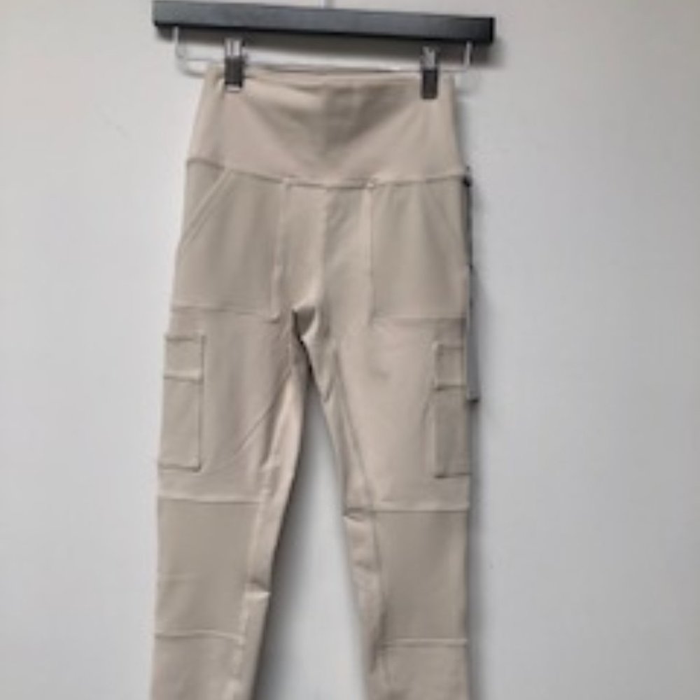 High Waisted Cargo Leggings in bone